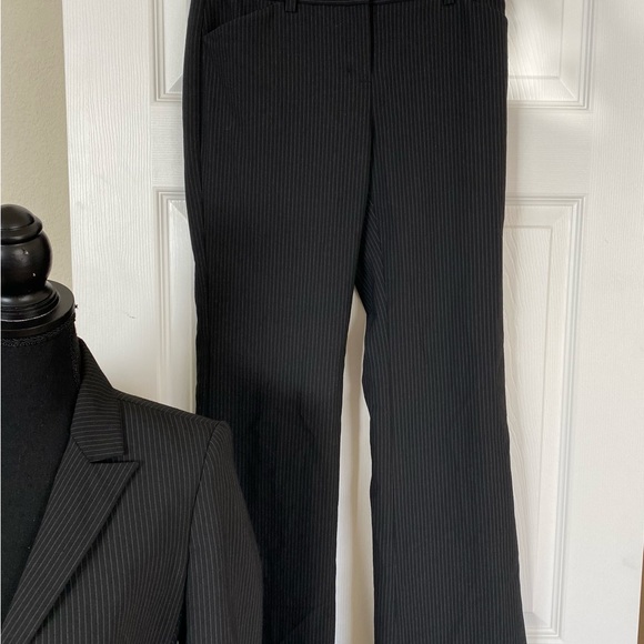 Express Design Studio Black Blazer and Pants - Picture 3 of 9